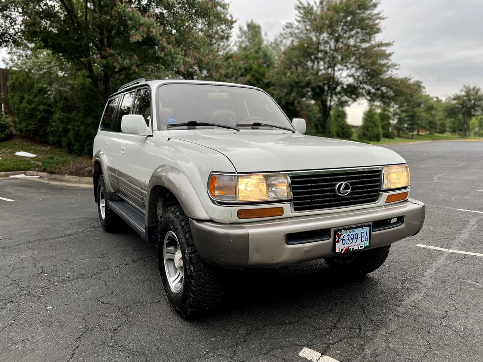 1996 Lexus LX 1st Gen - Image 14 of 31