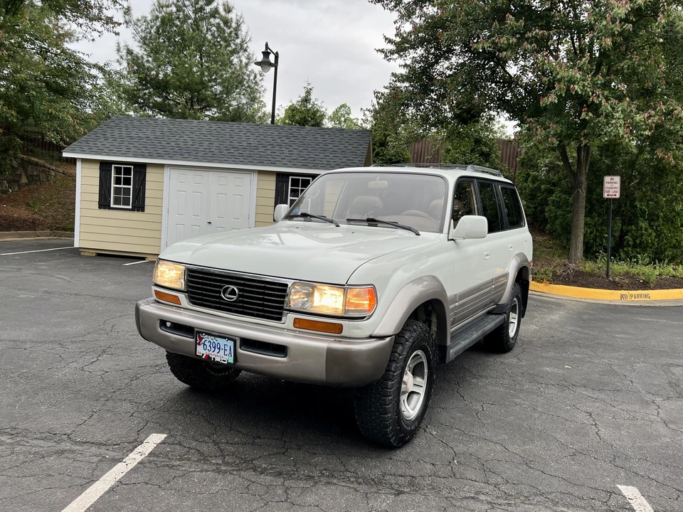 1996 Lexus LX 1st Gen - Image 6 of 31