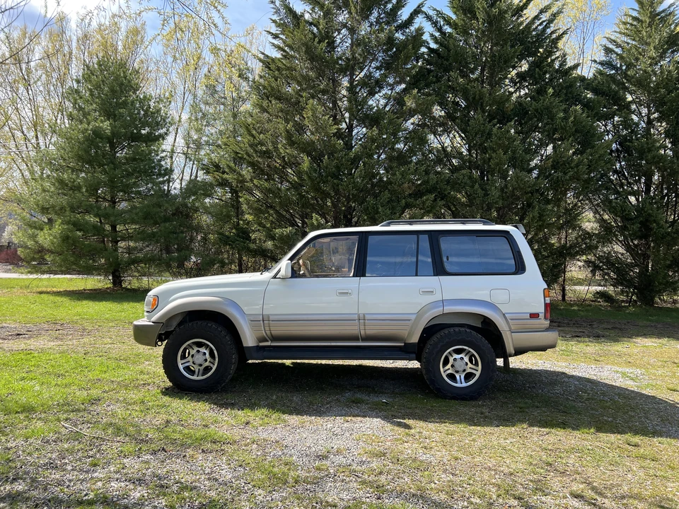 1996 Lexus LX 1st Gen - Image 26 of 31