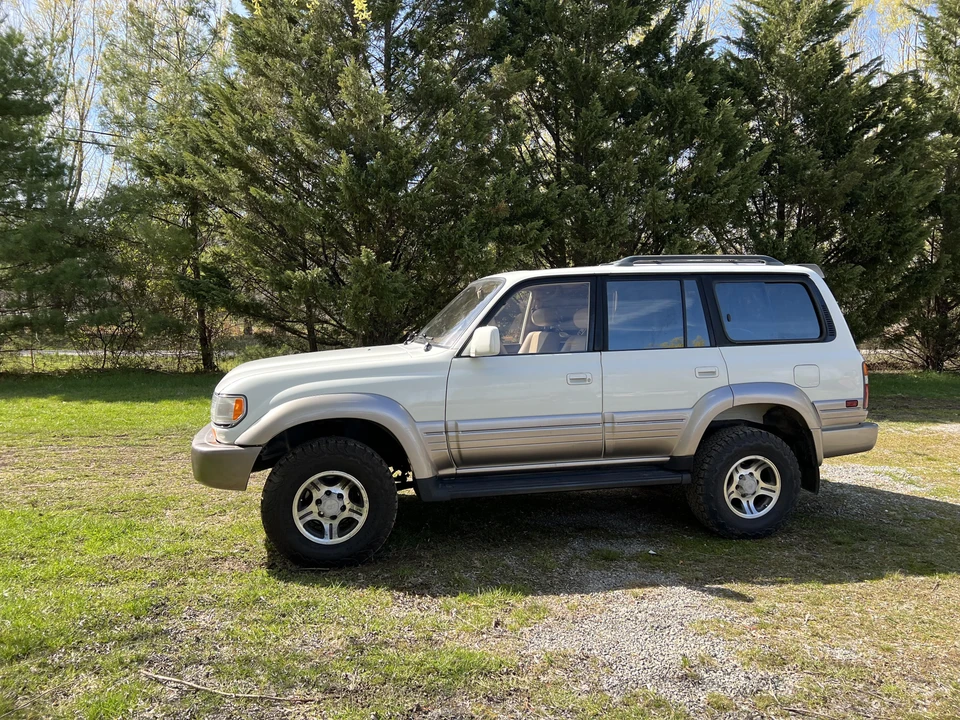 1996 Lexus LX 1st Gen - Image 25 of 31