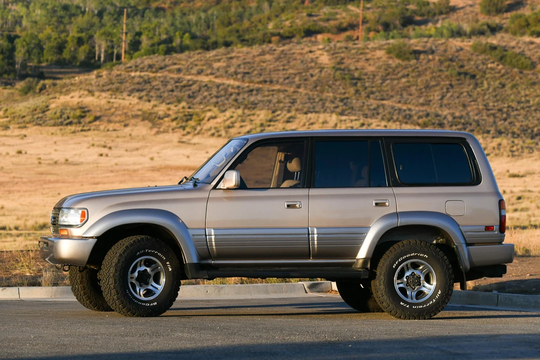 1996 Lexus LX 1st Gen - Image 10 of 31