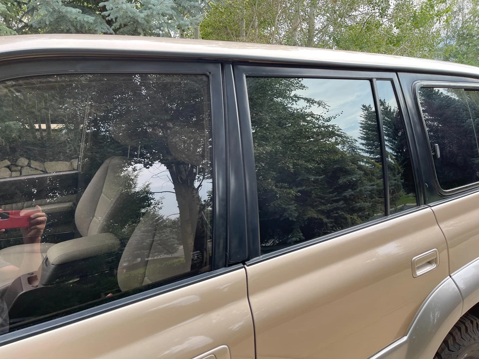 1996 Lexus LX 1st Gen - Image 27 of 31