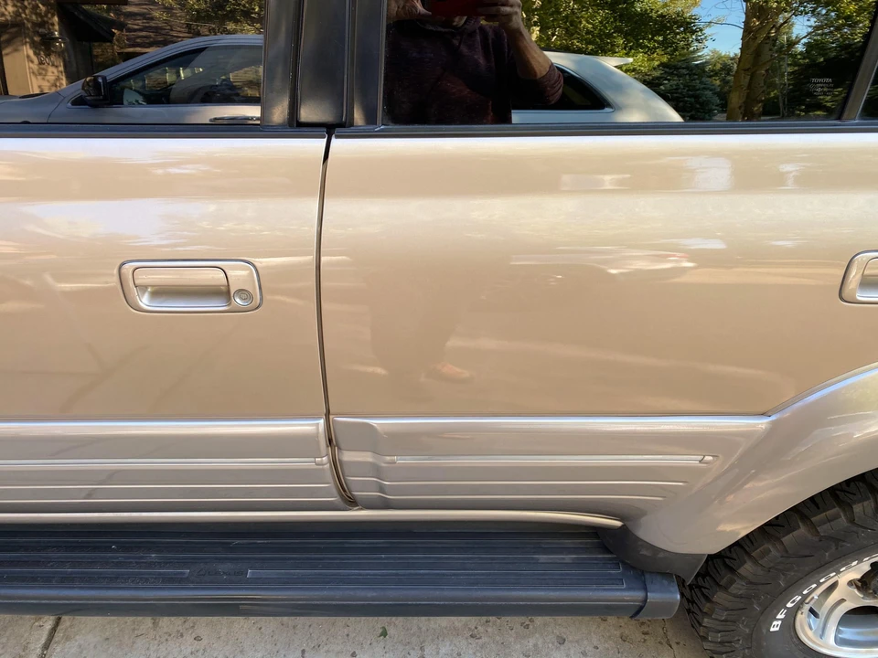 1996 Lexus LX 1st Gen - Image 28 of 31