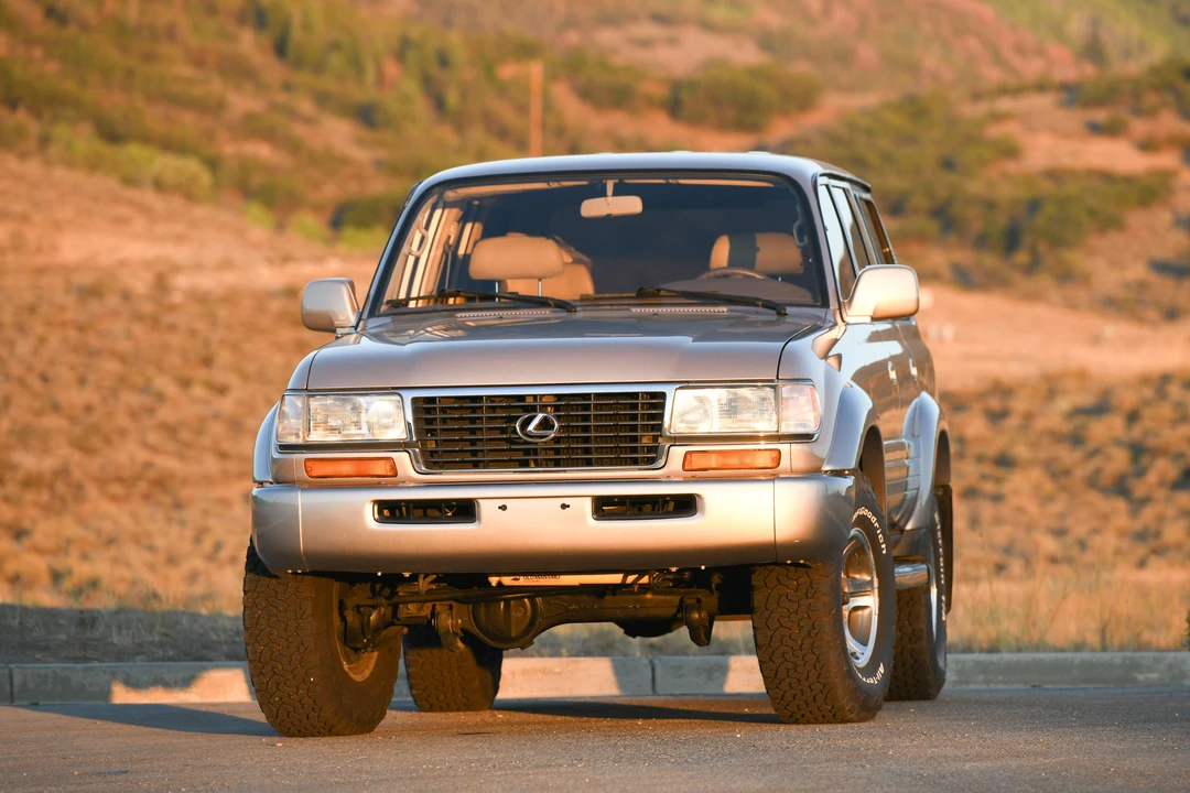 1996 Lexus LX 1st Gen - Image 7 of 31