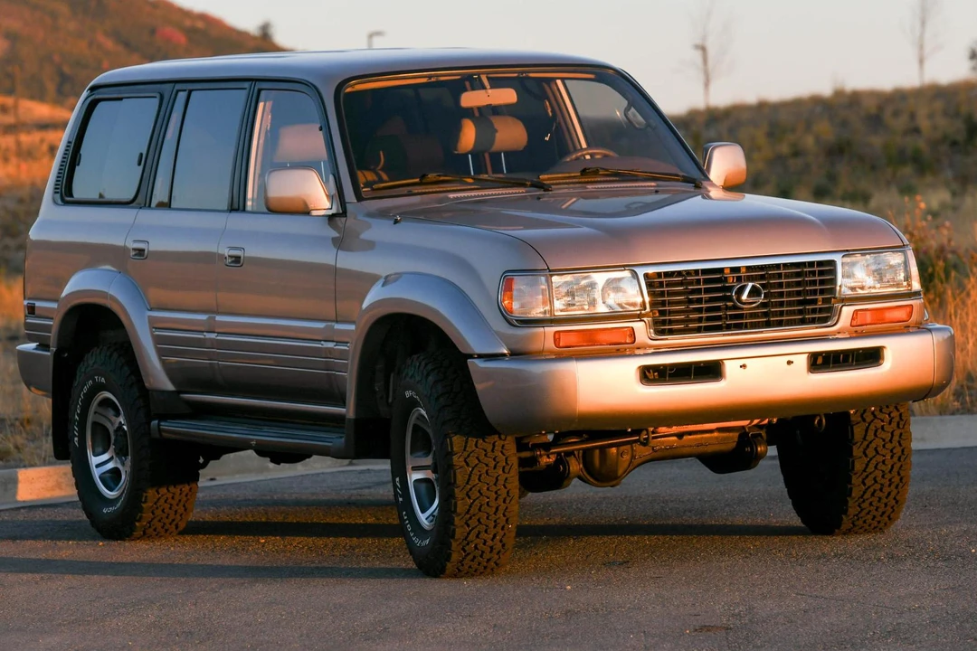 1996 Lexus LX 1st Gen - Image 2 of 31