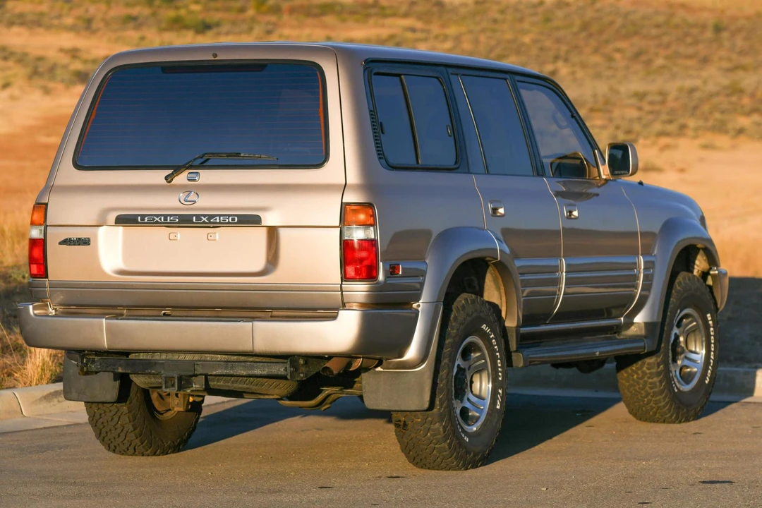 1996 Lexus LX 1st Gen - Image 14 of 31