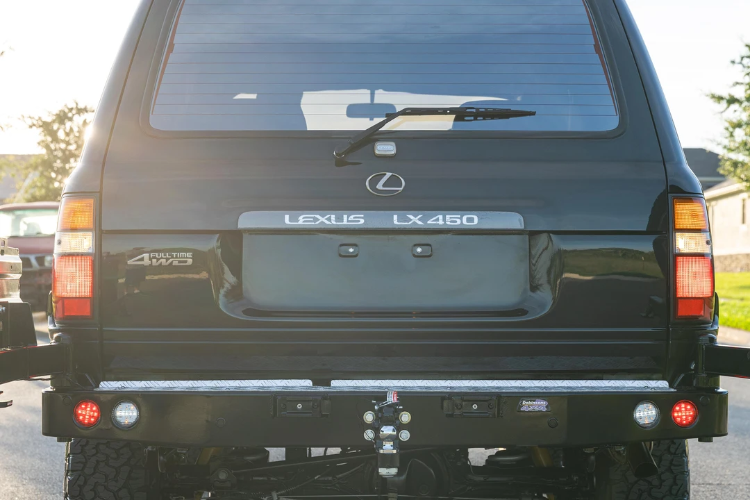 1996 Lexus LX 1st Gen - Image 29 of 31