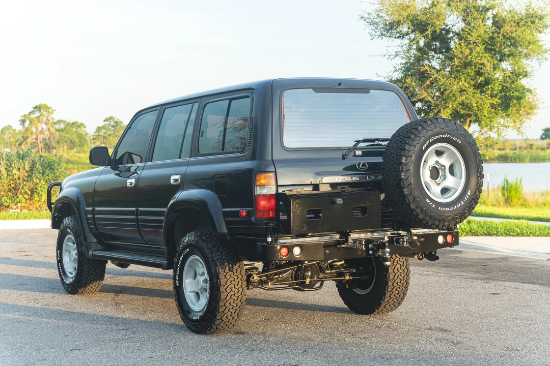 1996 Lexus LX 1st Gen - Image 8 of 31