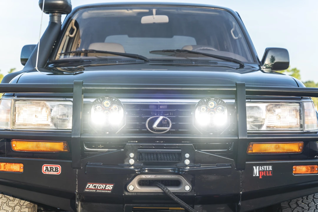 1996 Lexus LX 1st Gen - Image 16 of 31