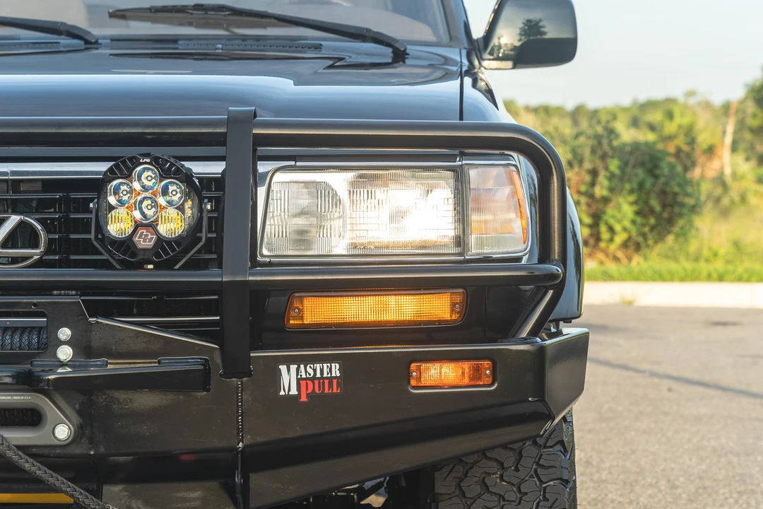 1996 Lexus LX 1st Gen - Image 19 of 31