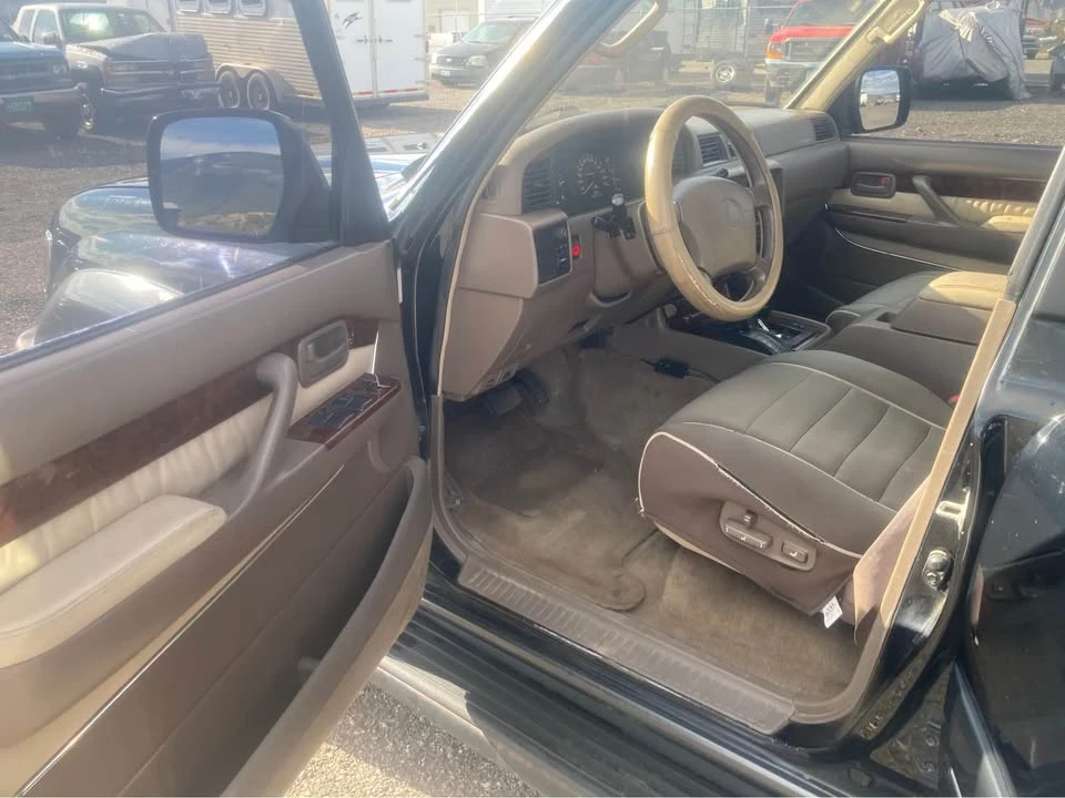 1996 Lexus LX 1st Gen - Image 9 of 17