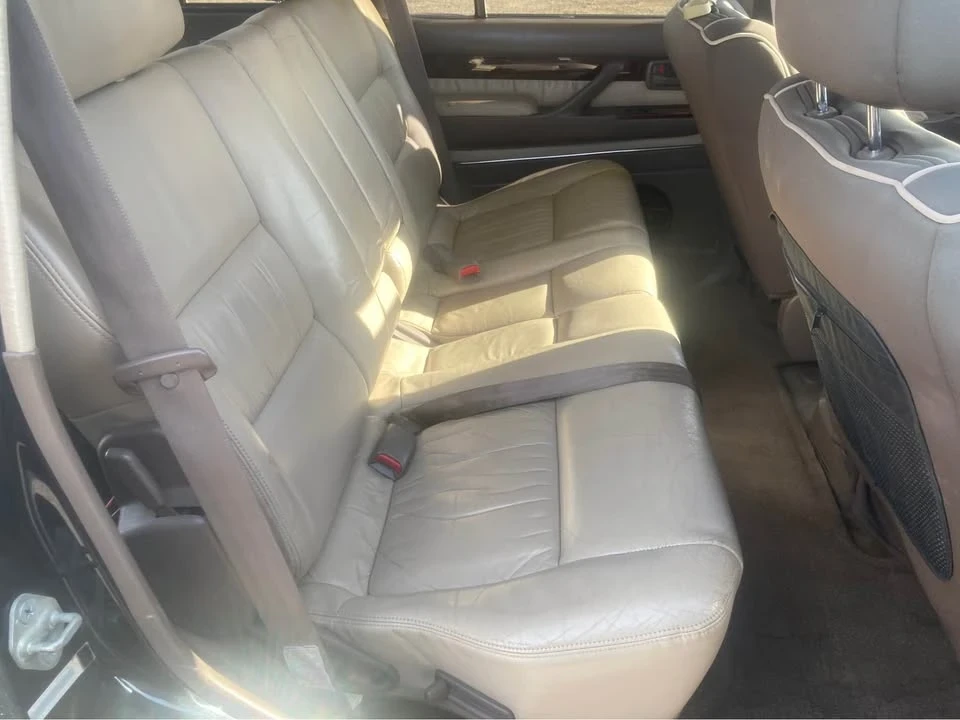 1996 Lexus LX 1st Gen - Image 11 of 17