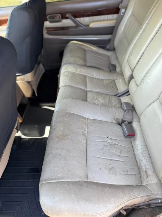1996 Lexus LX 1st Gen - Image 11 of 15