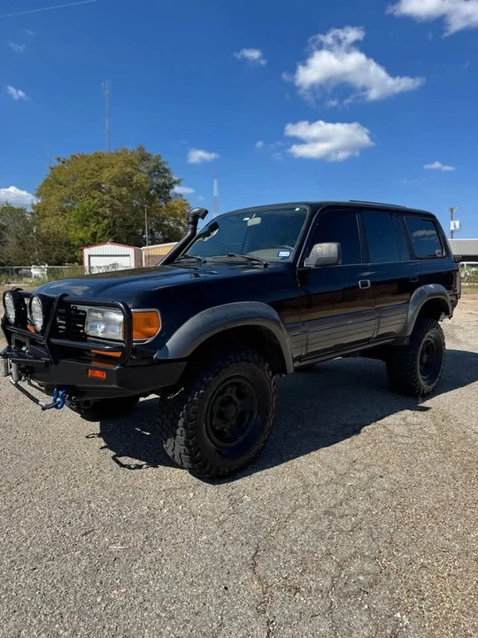 1996 Lexus LX 1st Gen - Image 2 of 15