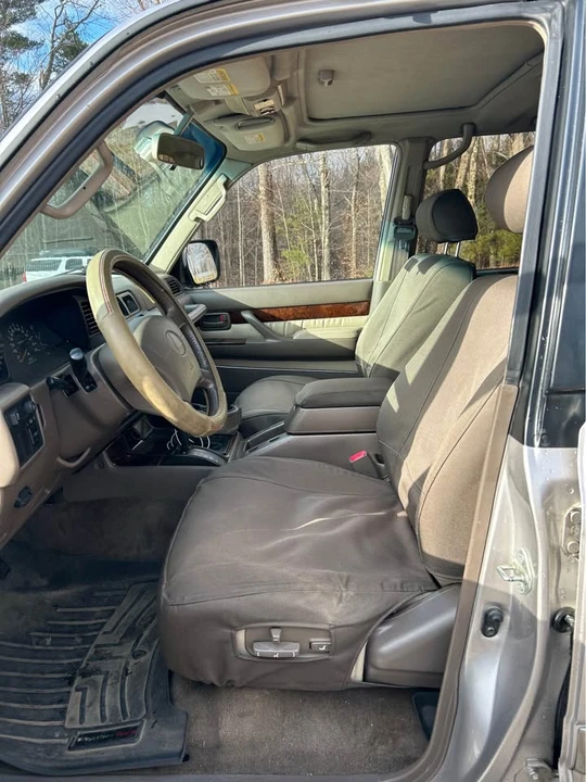 1996 Lexus LX 1st Gen - Image 9 of 14