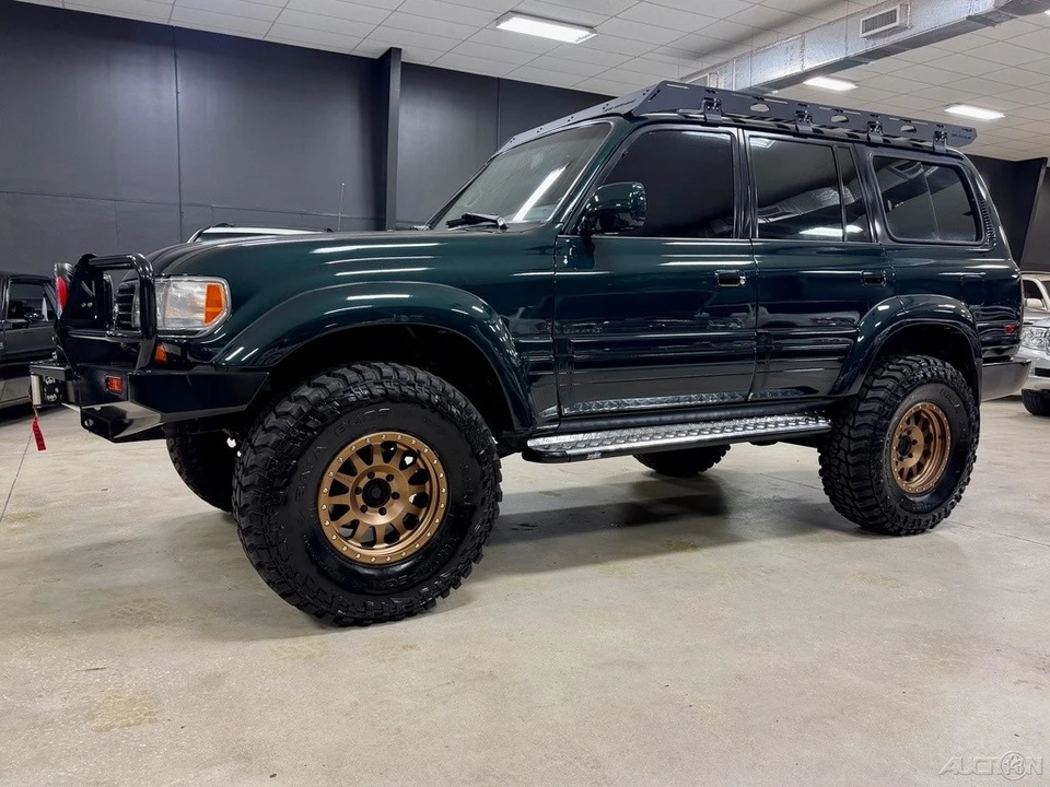 1996 Lexus LX 1st Gen - Image 6 of 12