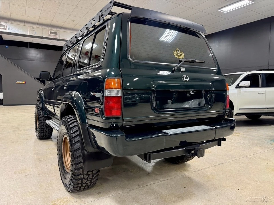1996 Lexus LX 1st Gen - Image 9 of 12