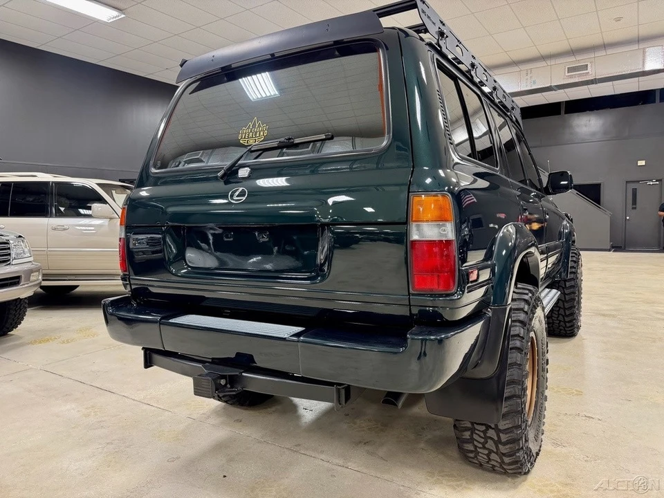1996 Lexus LX 1st Gen - Image 11 of 12