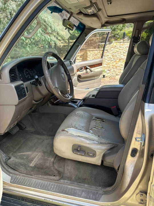 1996 Lexus LX 1st Gen - Image 16 of 21