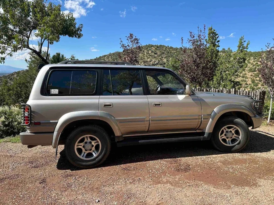 1996 Lexus LX 1st Gen - Image 8 of 21