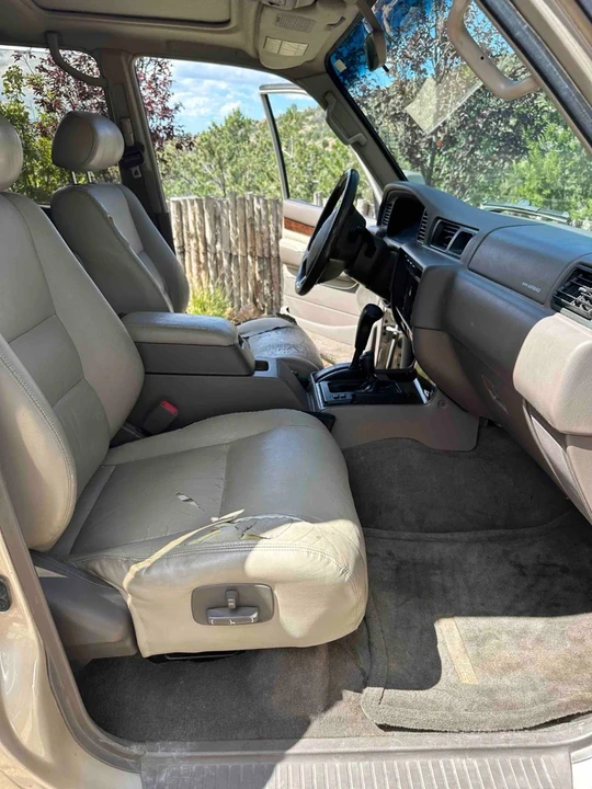 1996 Lexus LX 1st Gen - Image 17 of 21