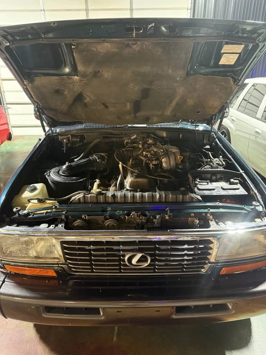 1996 Lexus LX 1st Gen - Image 9 of 9