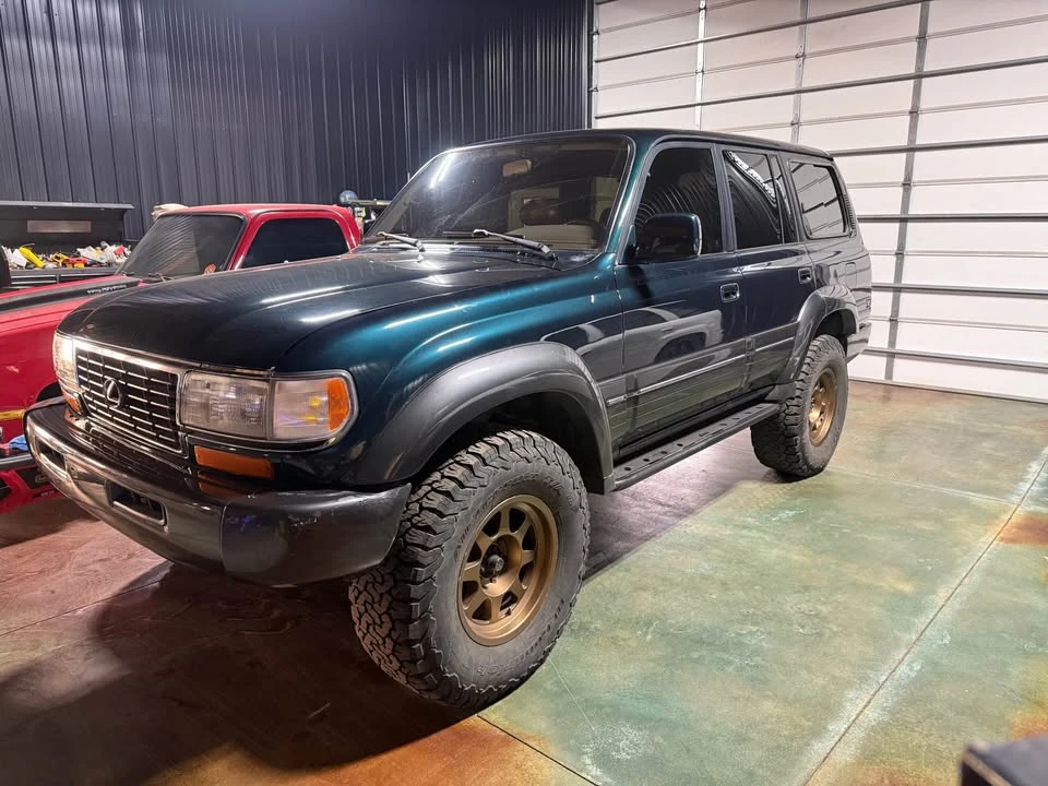 1996 Lexus LX 1st Gen - Image 2 of 9