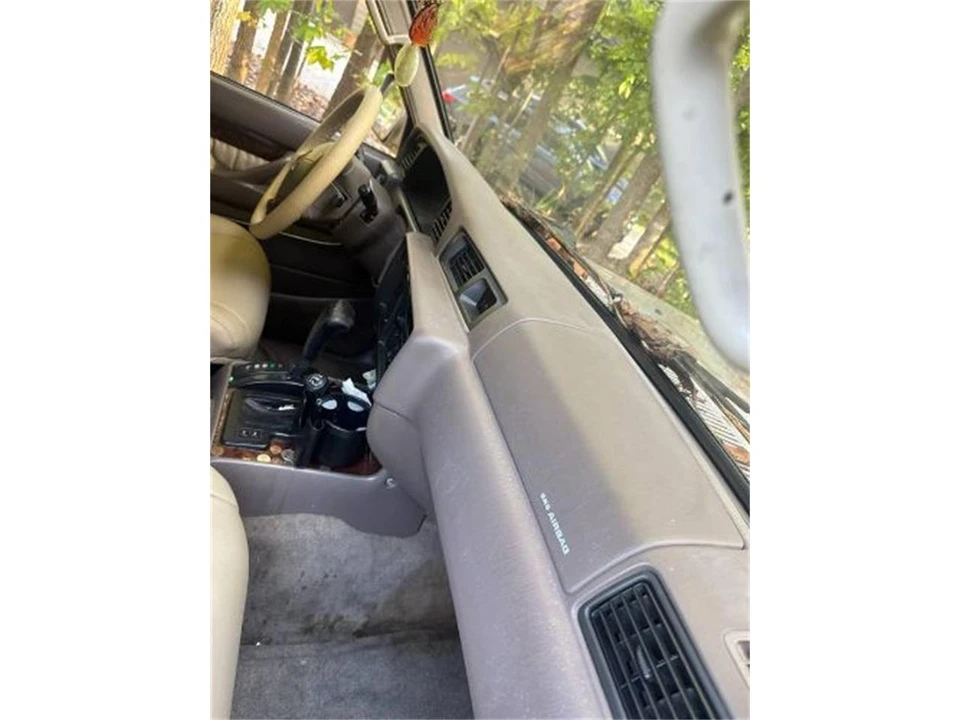 1996 Lexus LX 1st Gen - Image 14 of 16