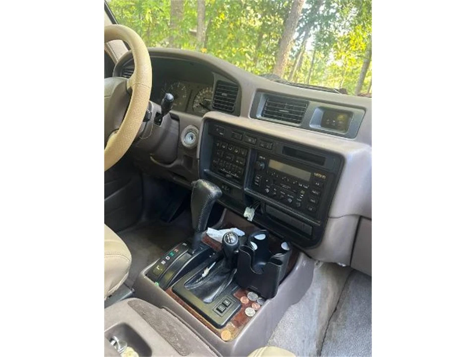 1996 Lexus LX 1st Gen - Image 13 of 16