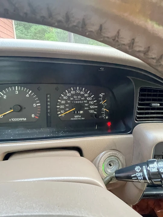 1996 Lexus LX 1st Gen - Image 7 of 8