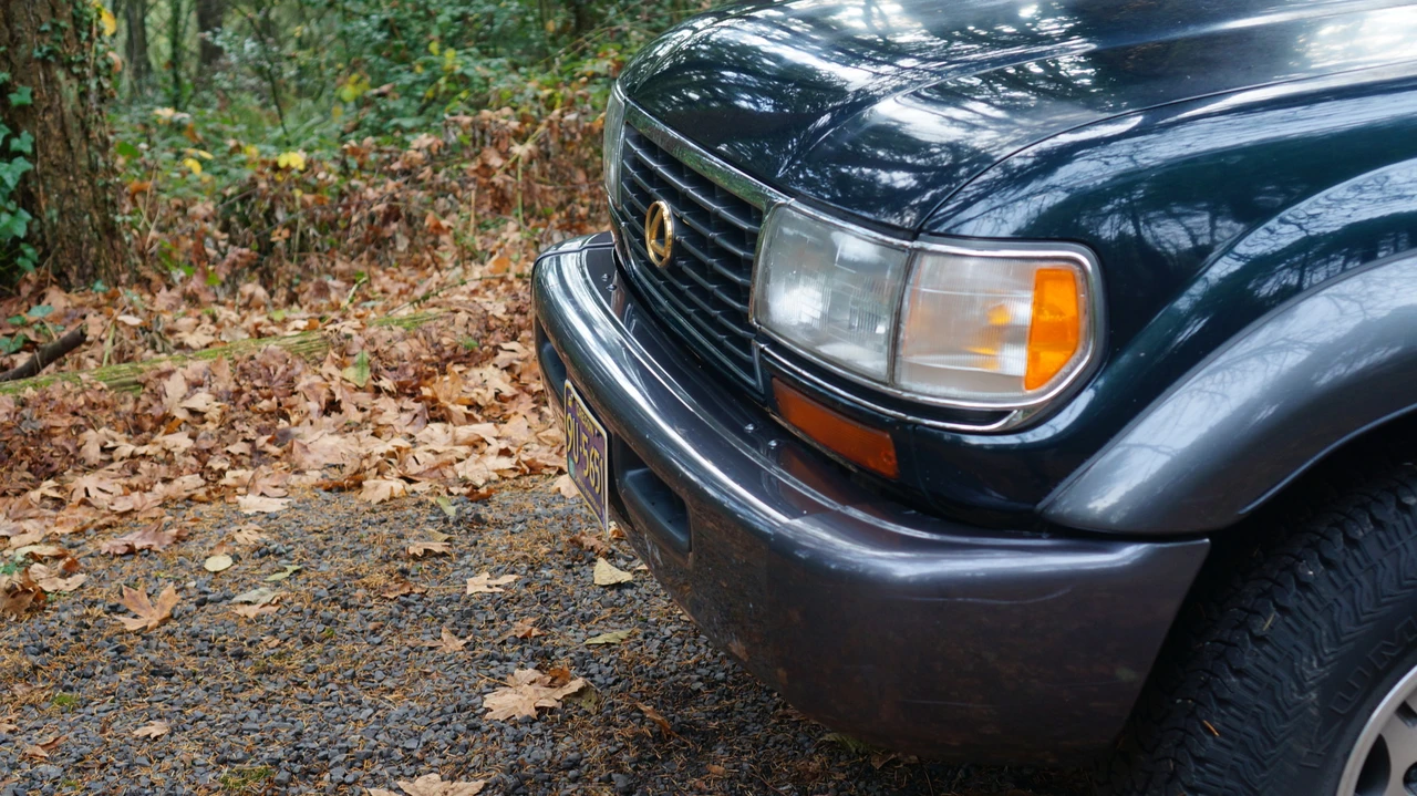 1996 Lexus LX 1st Gen - Image 14 of 31