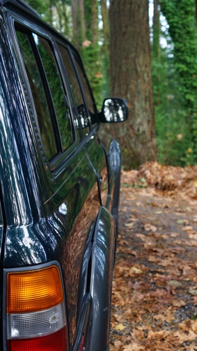 1996 Lexus LX 1st Gen - Image 26 of 31