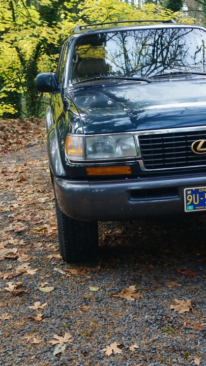 1996 Lexus LX 1st Gen - Image 15 of 31