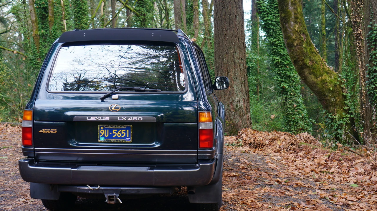 1996 Lexus LX 1st Gen - Image 10 of 31