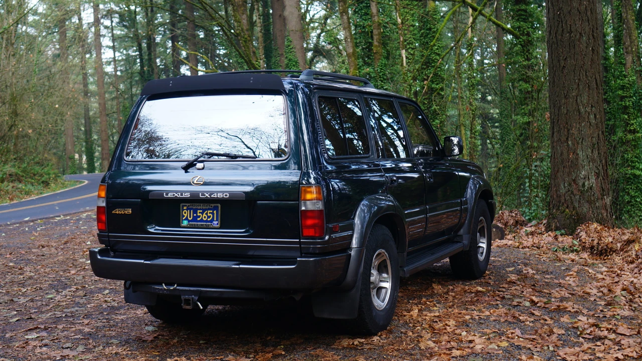 1996 Lexus LX 1st Gen - Image 11 of 31