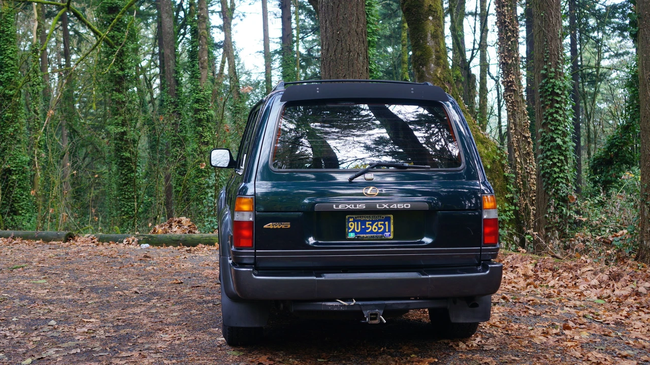 1996 Lexus LX 1st Gen - Image 9 of 31