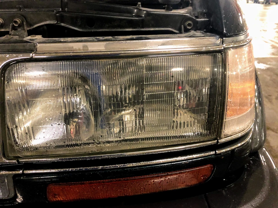1996 Lexus LX 1st Gen - Image 19 of 31