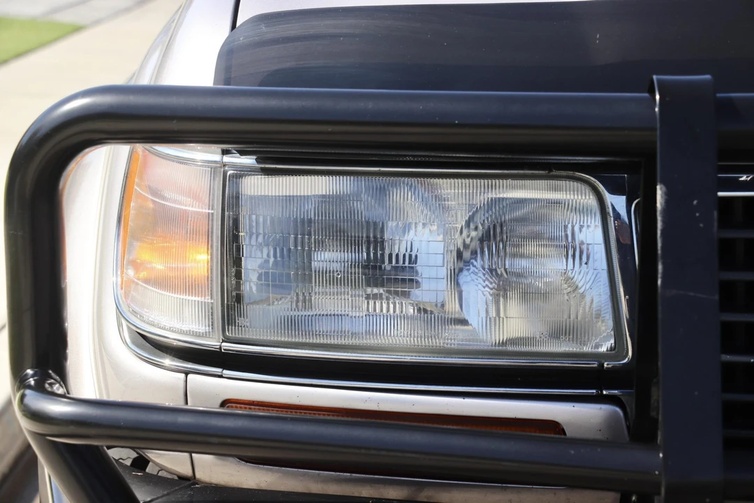 1996 Lexus LX 1st Gen - Image 20 of 31