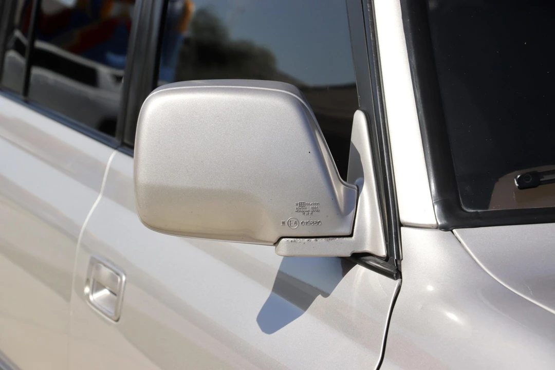 1996 Lexus LX 1st Gen - Image 24 of 31
