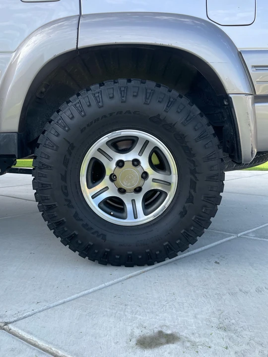 1996 Lexus LX 1st Gen - Image 29 of 31