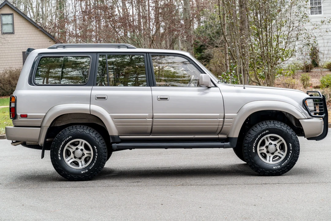 1996 Lexus LX 1st Gen - Image 7 of 31