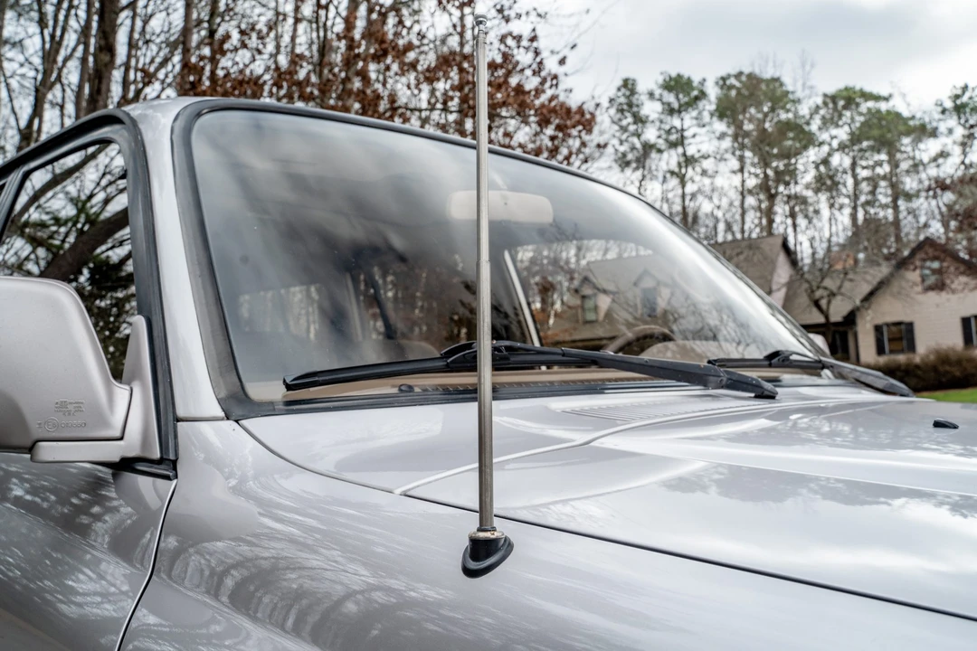 1996 Lexus LX 1st Gen - Image 14 of 31