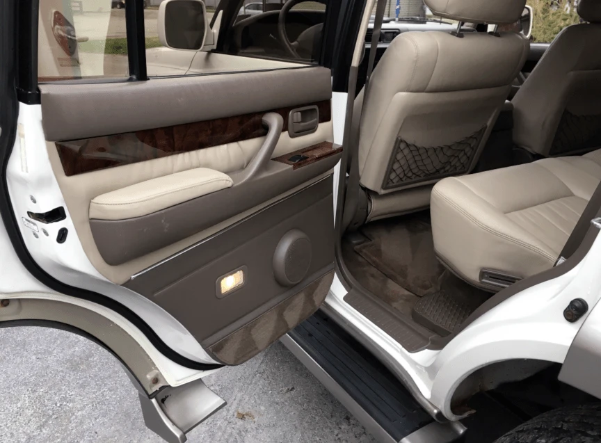 1996 Lexus LX 1st Gen - Image 15 of 31