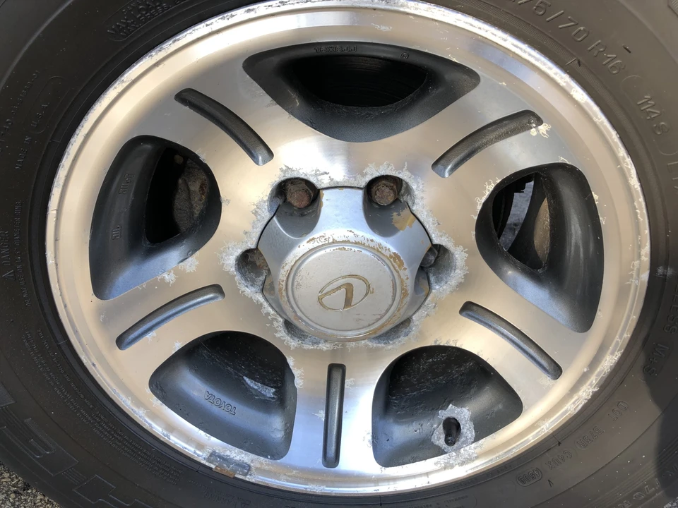 1996 Lexus LX 1st Gen - Image 10 of 31