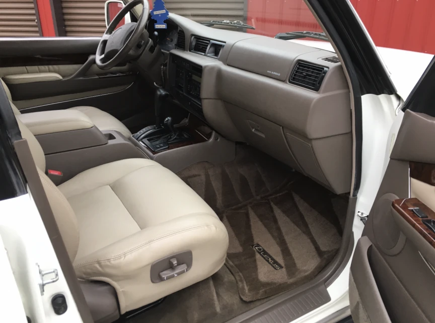 1996 Lexus LX 1st Gen - Image 24 of 31