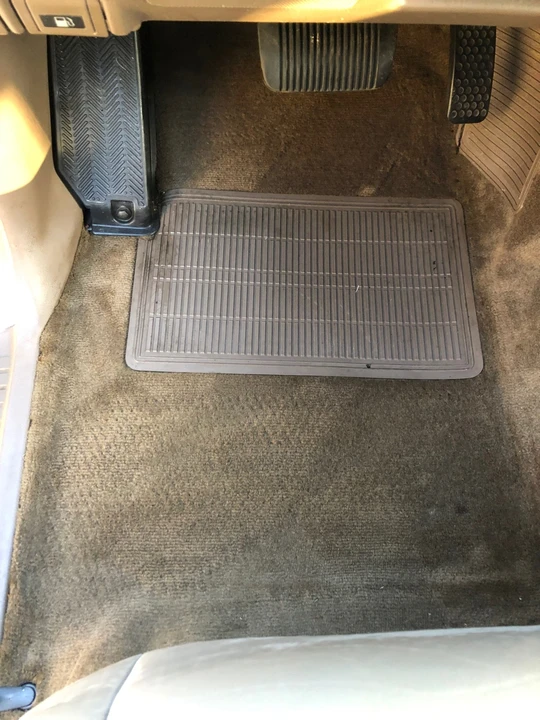 1996 Lexus LX 1st Gen - Image 26 of 31