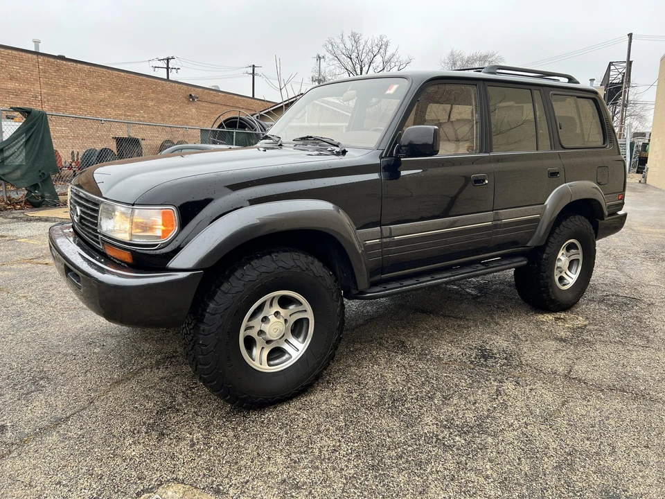1996 Lexus LX 1st Gen - Image 9 of 31