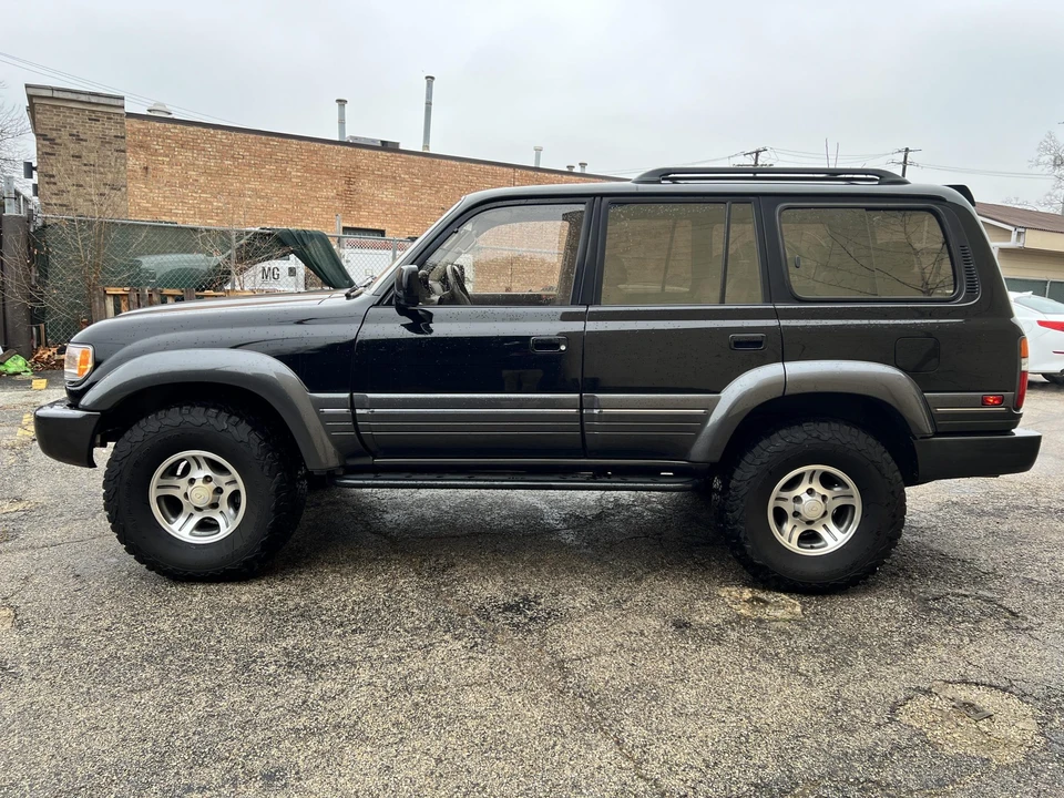 1996 Lexus LX 1st Gen - Image 21 of 31