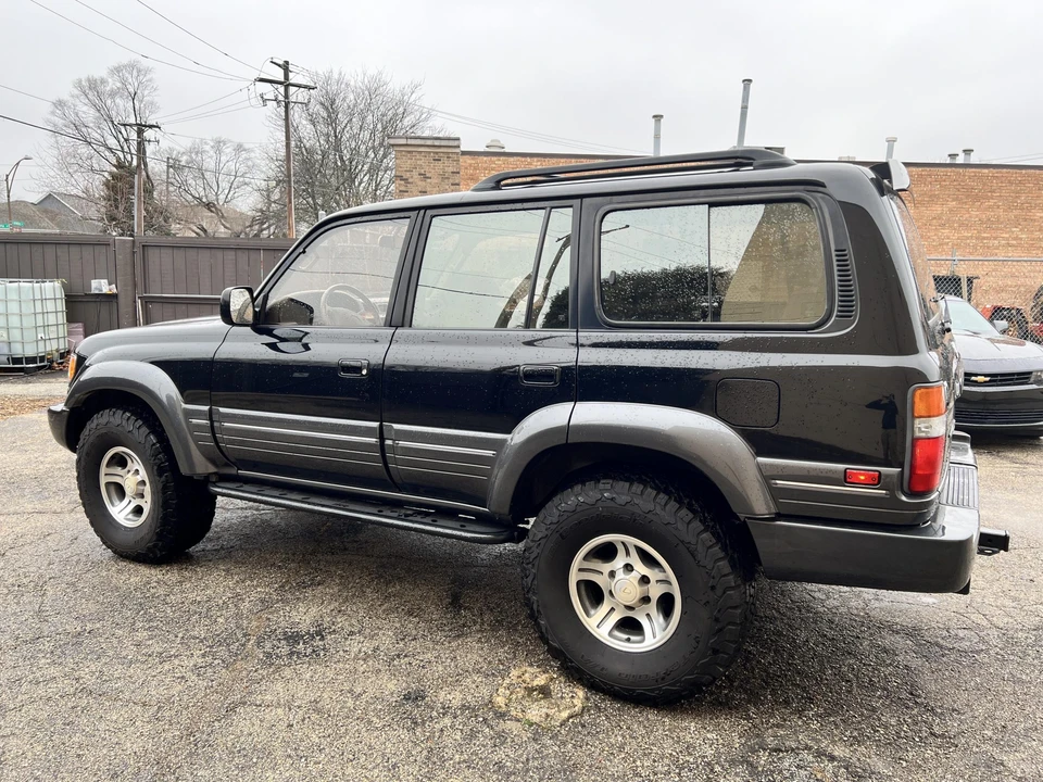 1996 Lexus LX 1st Gen - Image 19 of 31