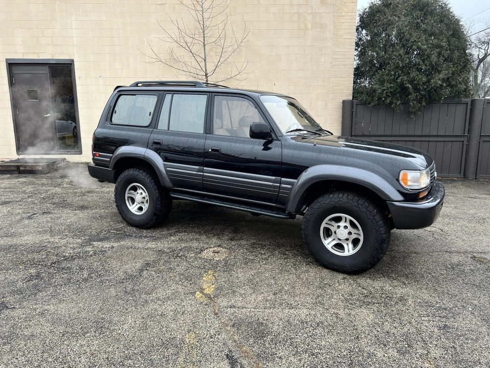 1996 Lexus LX 1st Gen - Image 13 of 31